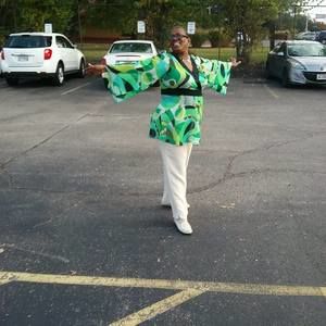 Meet your Posher, Paula